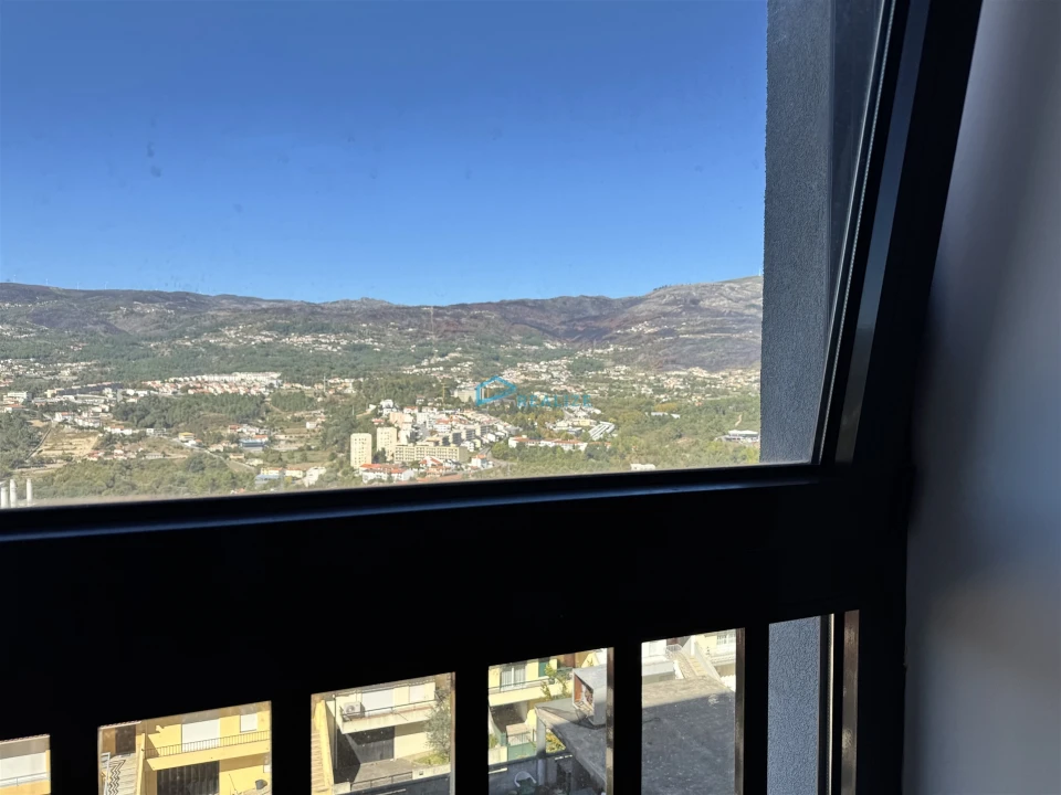 Apartamento T3 para Arrendamento em Nossa Senhora da Conceição, São Pedro e São Dinis Foto 26