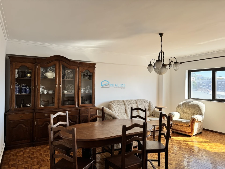 Apartamento T3 para Arrendamento em Nossa Senhora da Conceição, São Pedro e São Dinis Foto 8