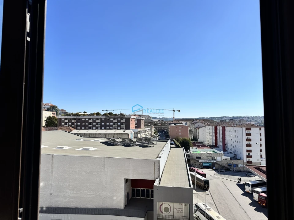 Apartamento T3 para Arrendamento em Nossa Senhora da Conceição, São Pedro e São Dinis Foto 12