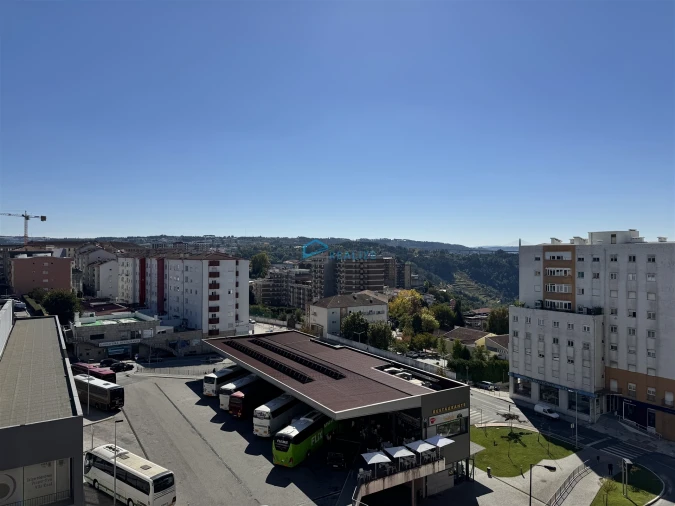 Apartamento T3 para Arrendamento em Nossa Senhora da Conceição, São Pedro e São Dinis Foto 13