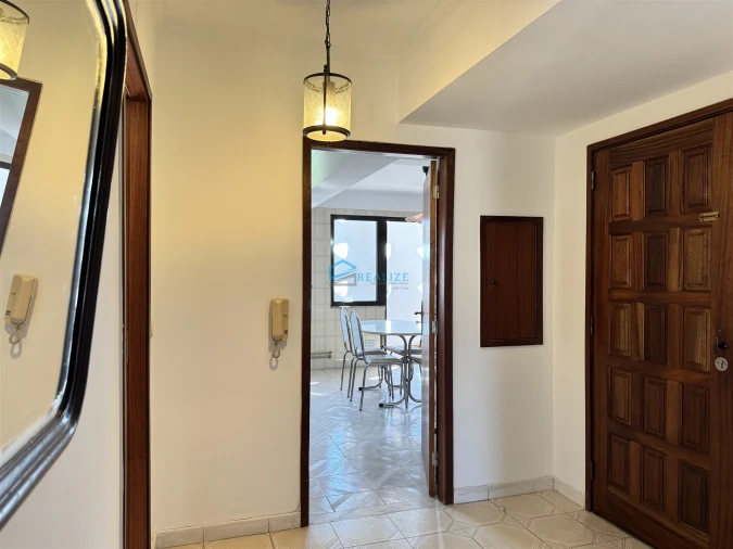 Apartamento T3 para Arrendamento em Nossa Senhora da Conceição, São Pedro e São Dinis Foto 15