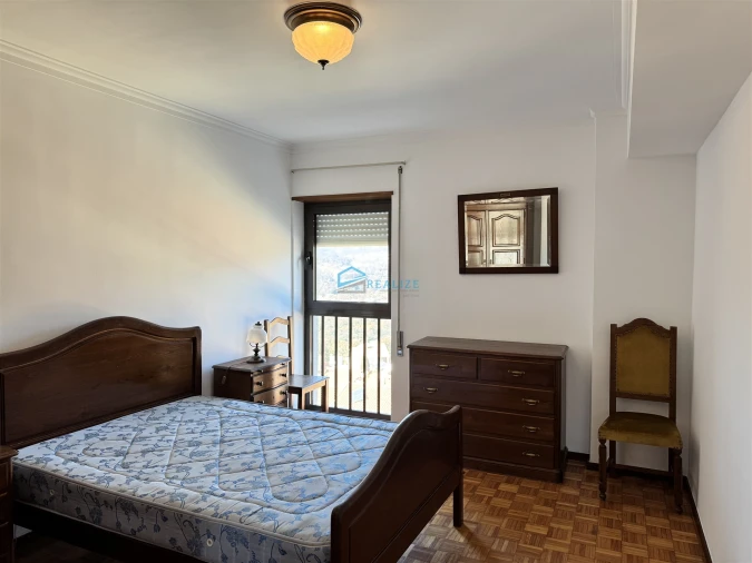 Apartamento T3 para Arrendamento em Nossa Senhora da Conceição, São Pedro e São Dinis Foto 16