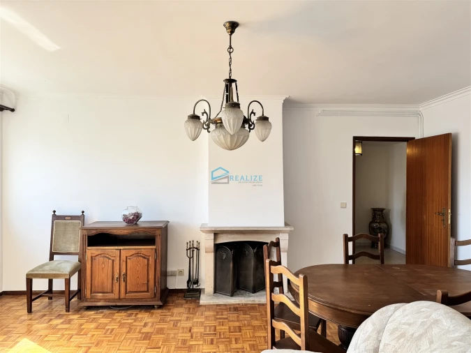 Apartamento T3 para Arrendamento em Nossa Senhora da Conceição, São Pedro e São Dinis Foto 10