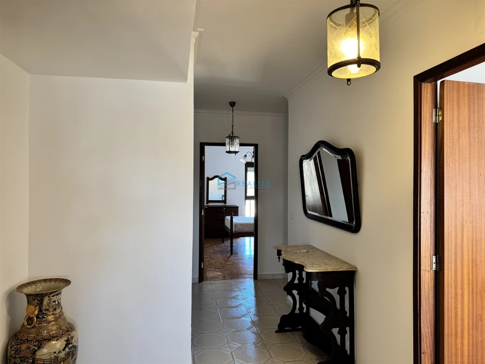 Apartamento T3 para Arrendamento em Nossa Senhora da Conceição, São Pedro e São Dinis Foto 3