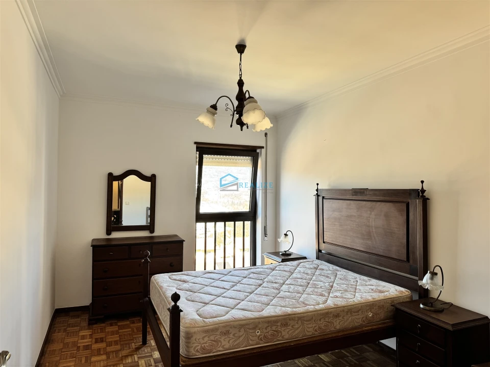 Apartamento T3 para Arrendamento em Nossa Senhora da Conceição, São Pedro e São Dinis Foto 21