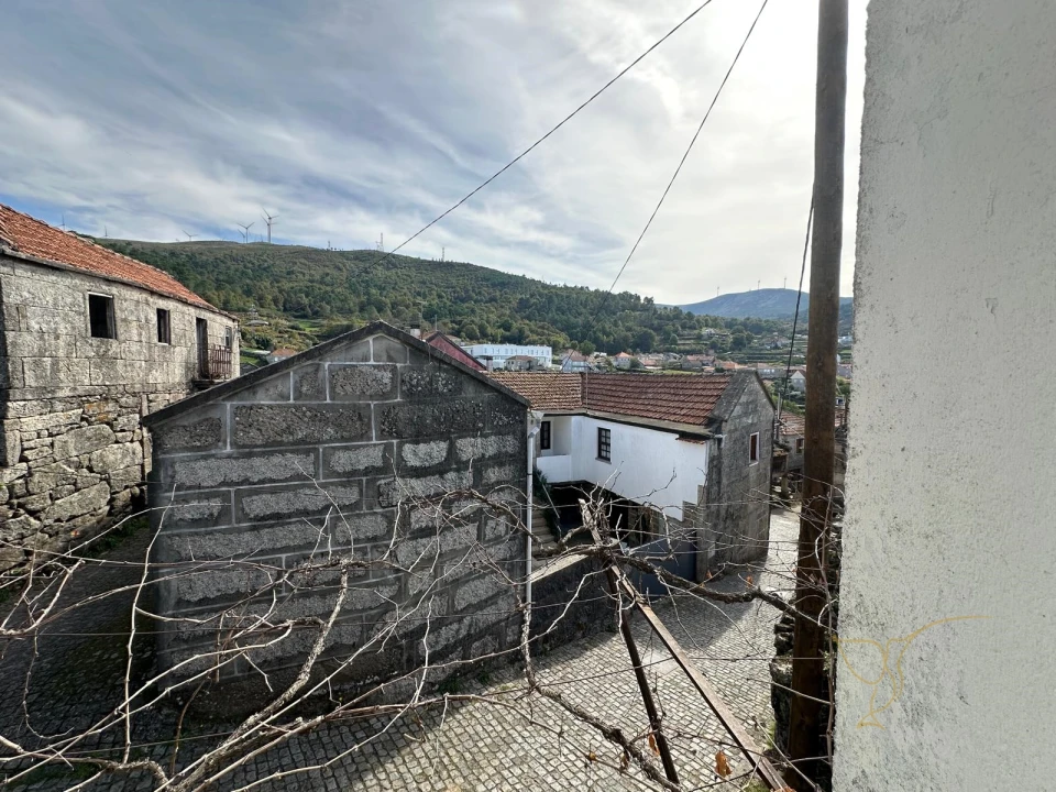 Moradia T3 para Venda em Parada do Monte e Cubalhão Foto 54