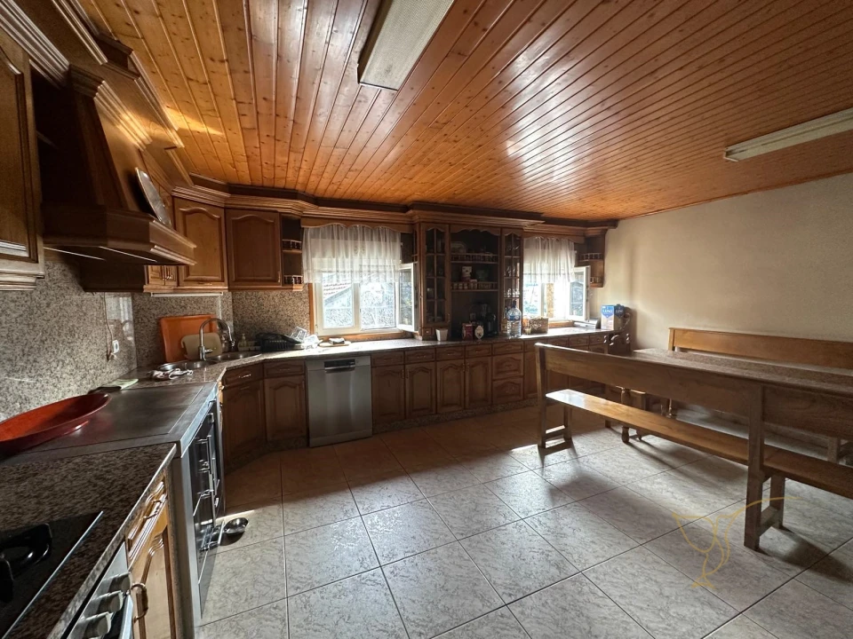 Moradia T3 para Venda em Parada do Monte e Cubalhão Foto 8