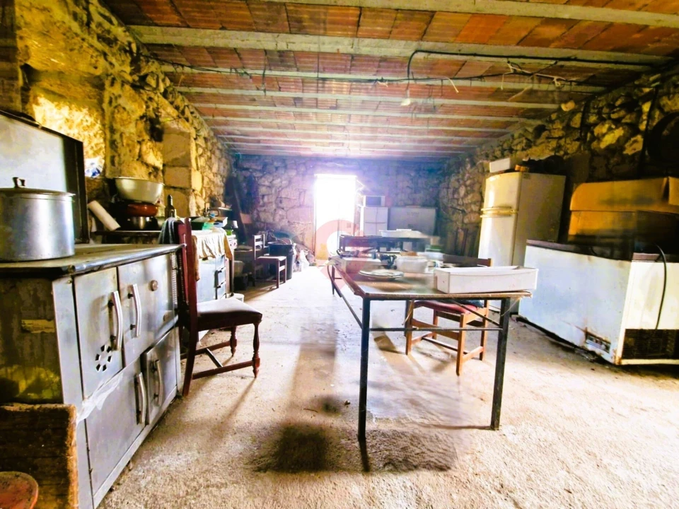 Moradia T0 para Venda em Cristoval Foto 2