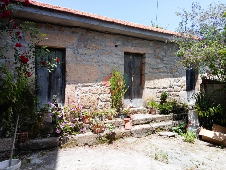 Moradia T0 para Venda em Cristoval Foto 1