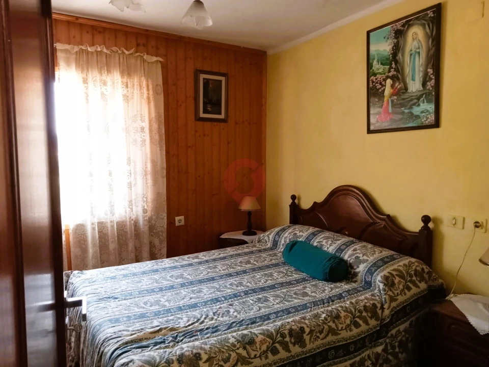 Moradia T4 para Venda em Cristoval Foto 9