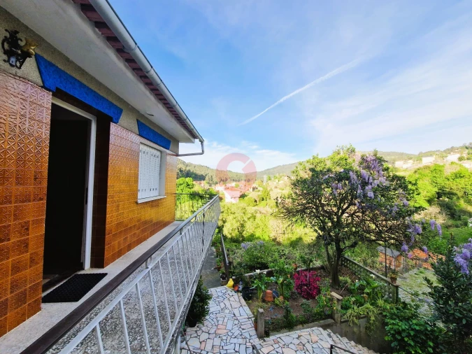 Moradia T4 para Venda em Cristoval Foto 2