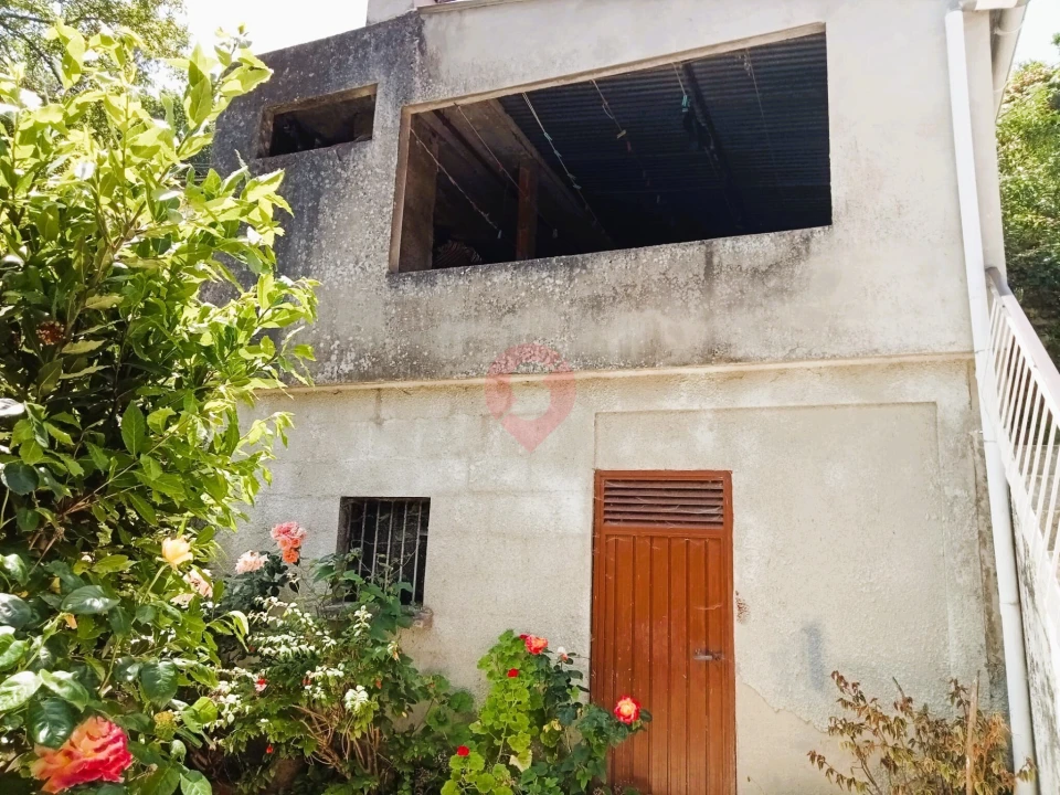 Moradia T4 para Venda em Cristoval Foto 13