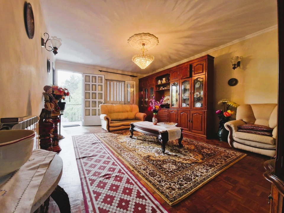 Moradia T4 para Venda em Cristoval Foto 8