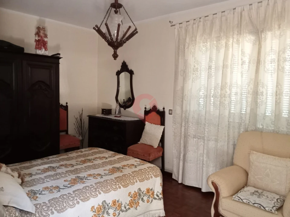 Moradia T4 para Venda em Cristoval Foto 10