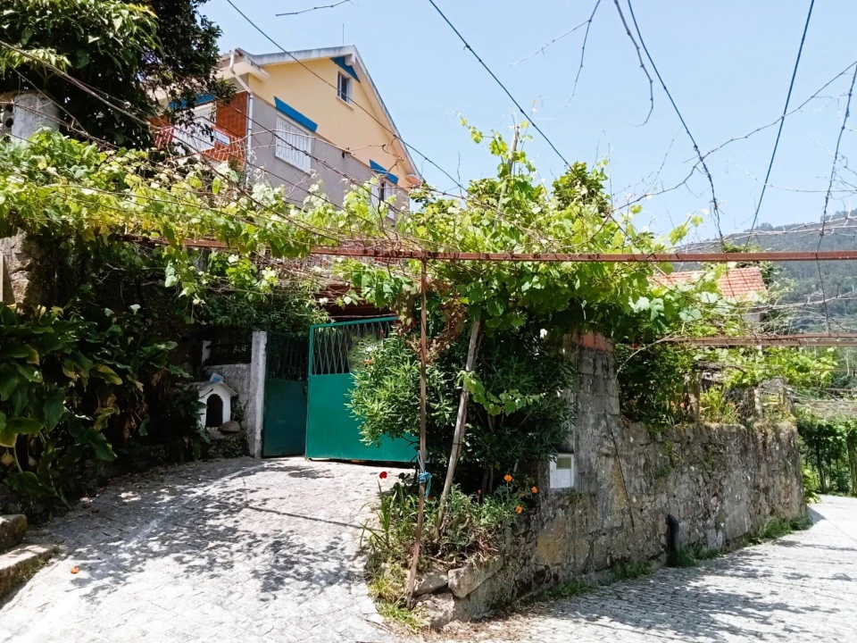 Moradia T4 para Venda em Cristoval Foto 16