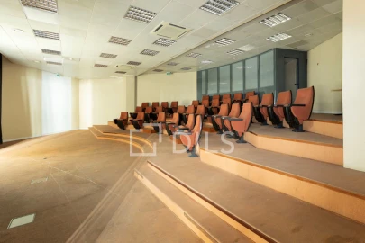 Loja para Arrendamento em Avenidas Novas