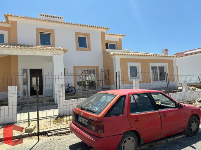 Moradia T3 para Venda em Porto Covo Foto 4