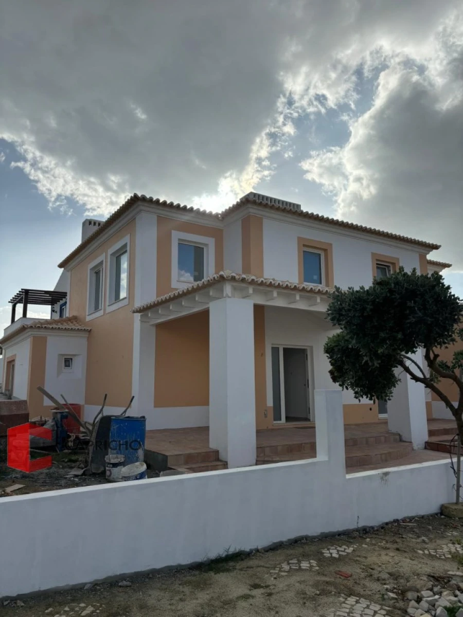Moradia T3 para Venda em Porto Covo Foto 6