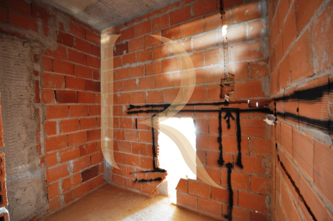 Apartamento T5 para Venda em Corroios Foto 3