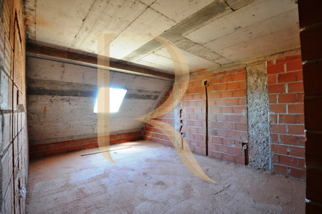 Apartamento T5 para Venda em Corroios Foto 18