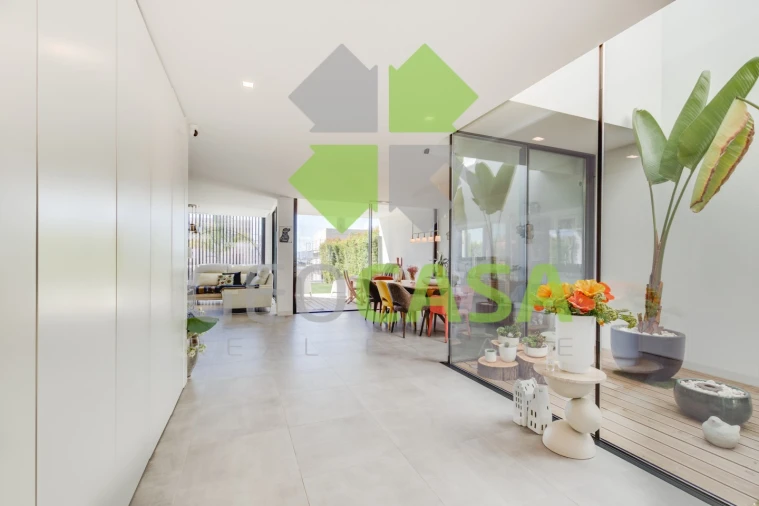 Moradia T3 para Venda em Almargem do Bispo, Pêro Pinheiro e Montelavar Foto 5