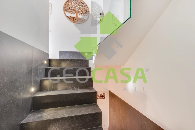 Moradia T3 para Venda em Almargem do Bispo, Pêro Pinheiro e Montelavar Foto 34