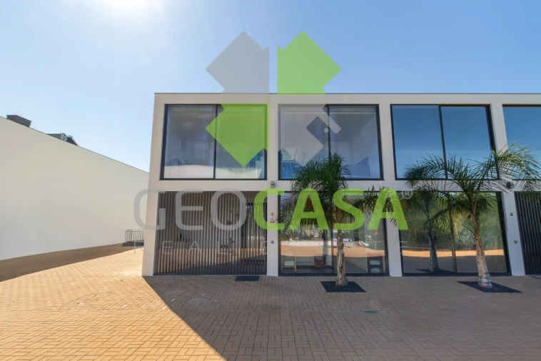 Moradia T3 para Venda em Almargem do Bispo, Pêro Pinheiro e Montelavar Foto 39