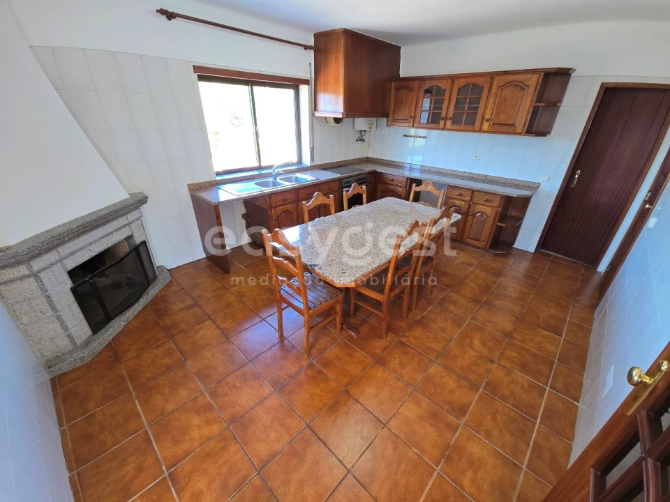 Moradia T3 para Venda em Tabua Foto 10