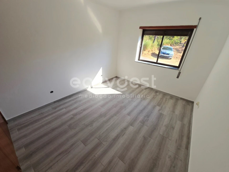 Moradia T3 para Venda em Tabua Foto 15