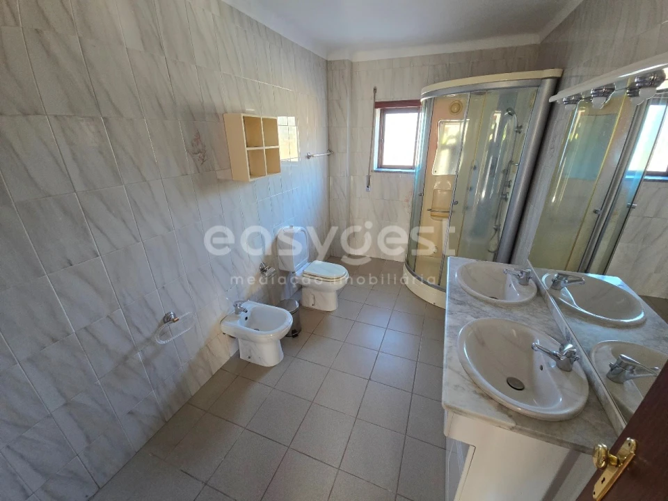 Moradia T3 para Venda em Tabua Foto 17