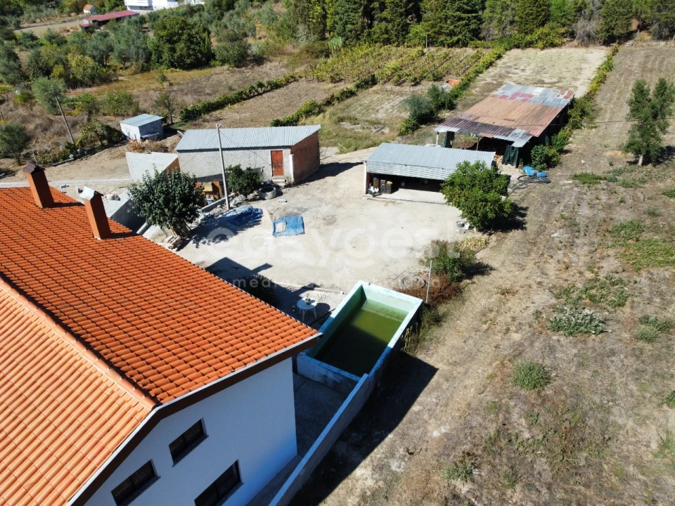 Moradia T3 para Venda em Tabua Foto 25