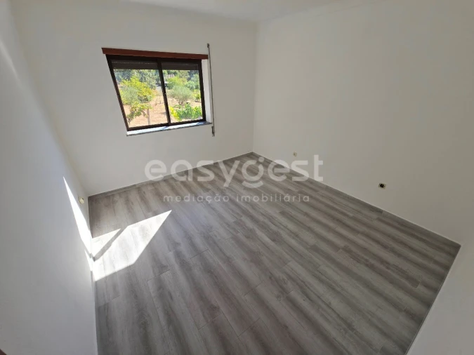 Moradia T3 para Venda em Tabua Foto 13