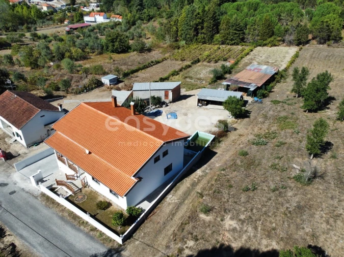 Moradia T3 para Venda em Tabua Foto 21