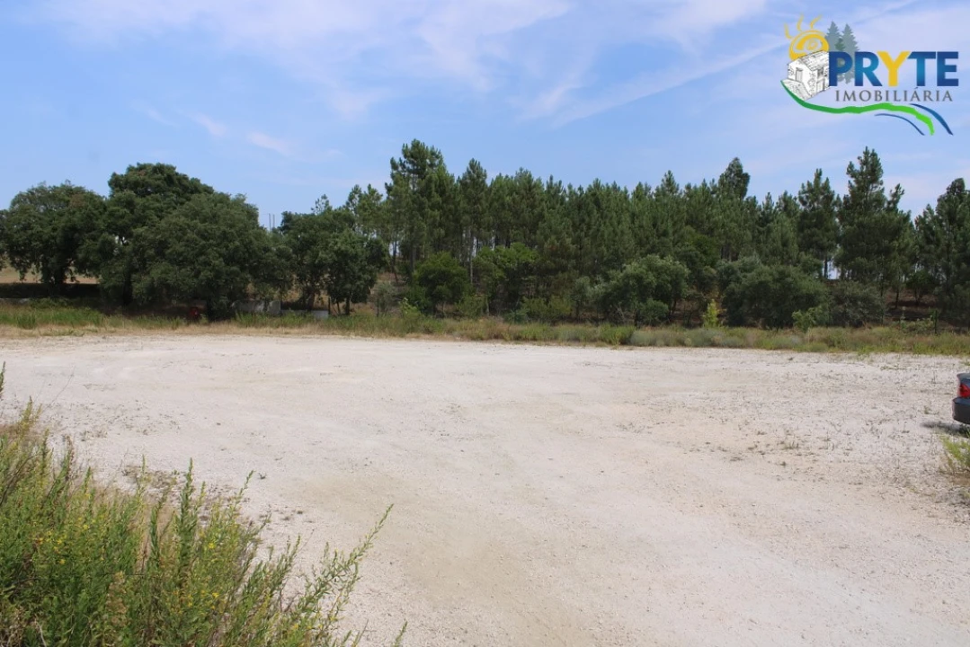 Terreno Comércio / Armazém para Venda em Cardigos Foto 2