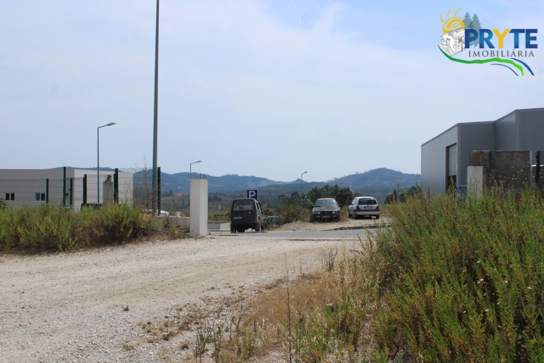 Terreno Comércio / Armazém para Venda em Cardigos Foto 16