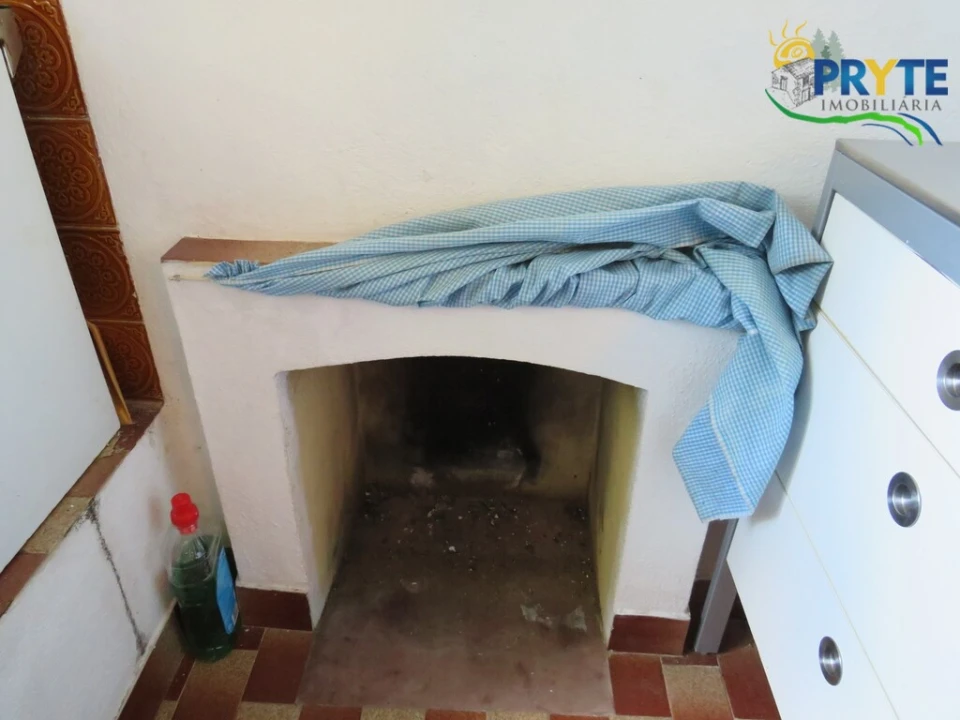 Moradia T2 para Venda em Alvaro Foto 9