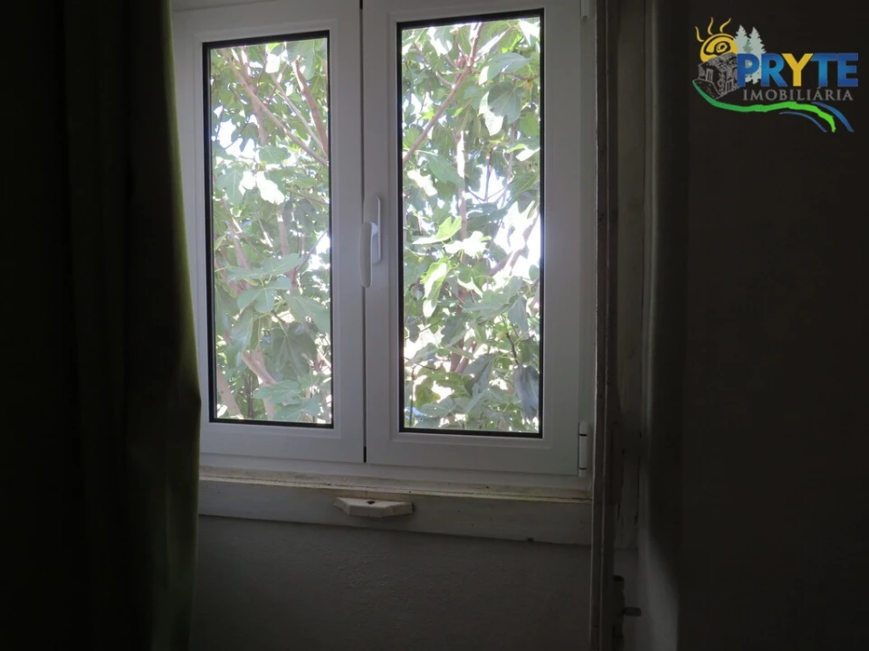 Moradia T2 para Venda em Alvaro Foto 10