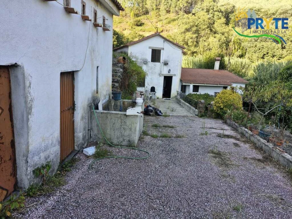 Moradia T4 para Venda em Sertã Foto 1