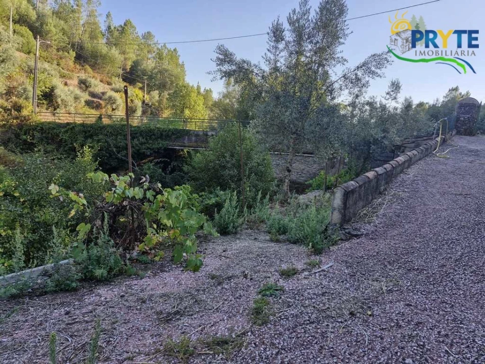 Moradia T4 para Venda em Sertã Foto 7