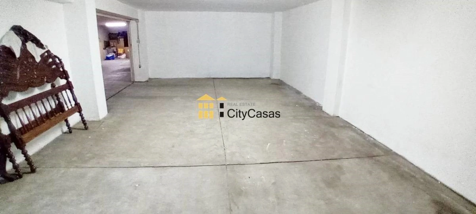 Garagem para Venda em Aguas Santas Foto 1