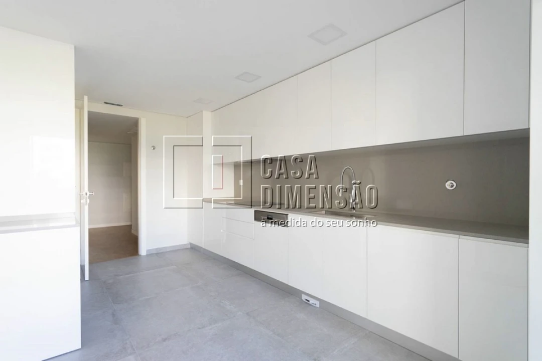 Apartamento T3 para Venda em Carcavelos e Parede Foto 19