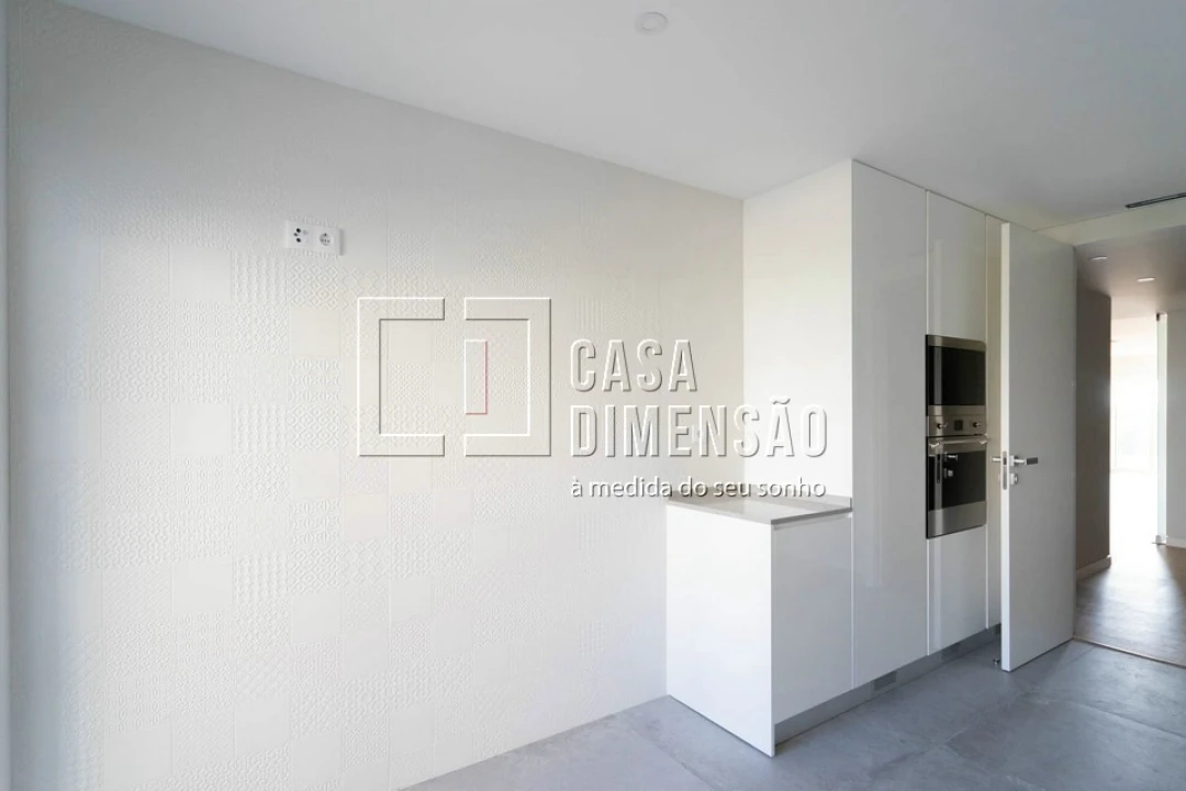 Apartamento T3 para Venda em Carcavelos e Parede Foto 21