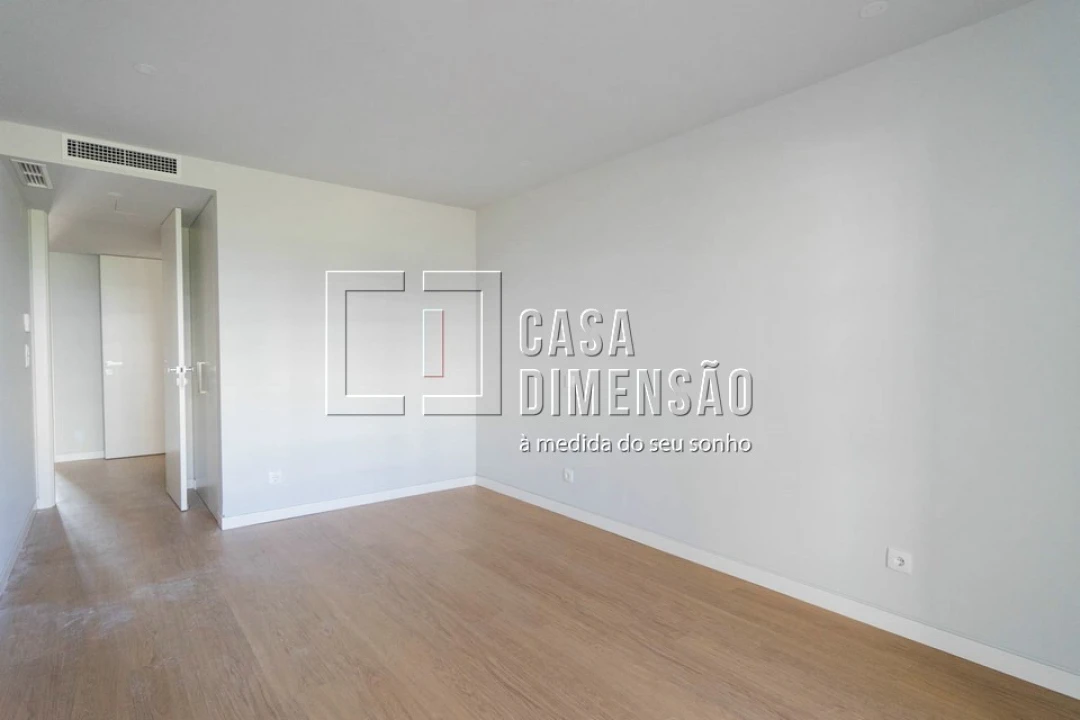 Apartamento T3 para Venda em Carcavelos e Parede Foto 26