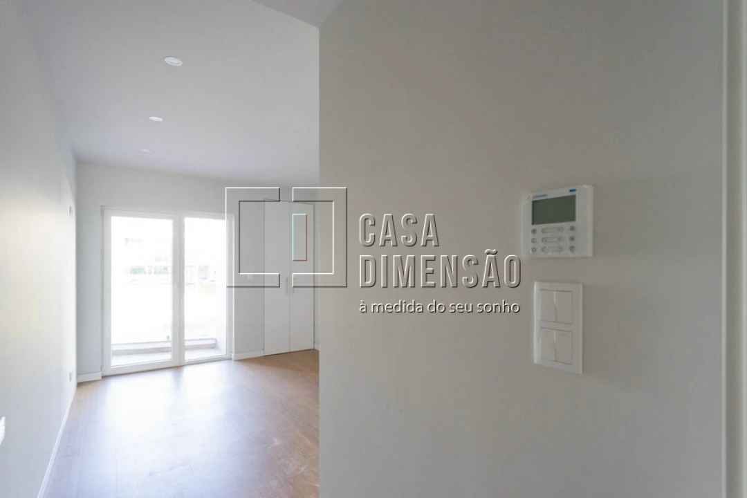 Apartamento T3 para Venda em Carcavelos e Parede Foto 27
