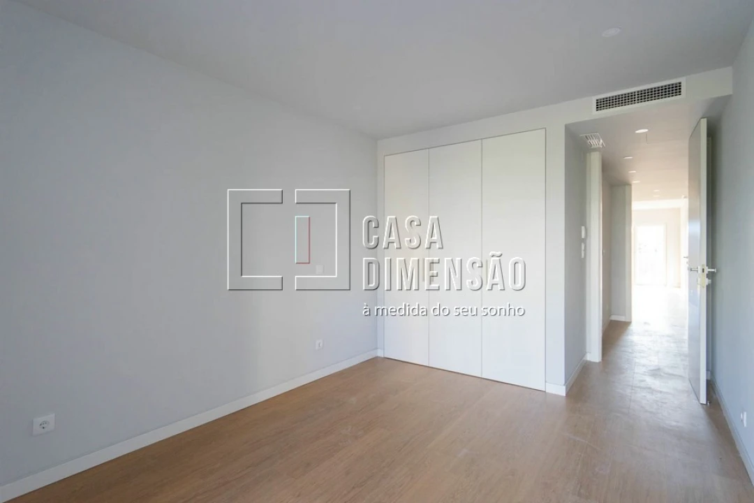 Apartamento T3 para Venda em Carcavelos e Parede Foto 29