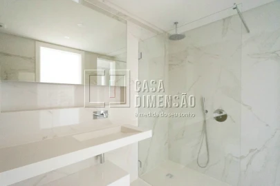 Apartamento T3 para Venda em Carcavelos e Parede