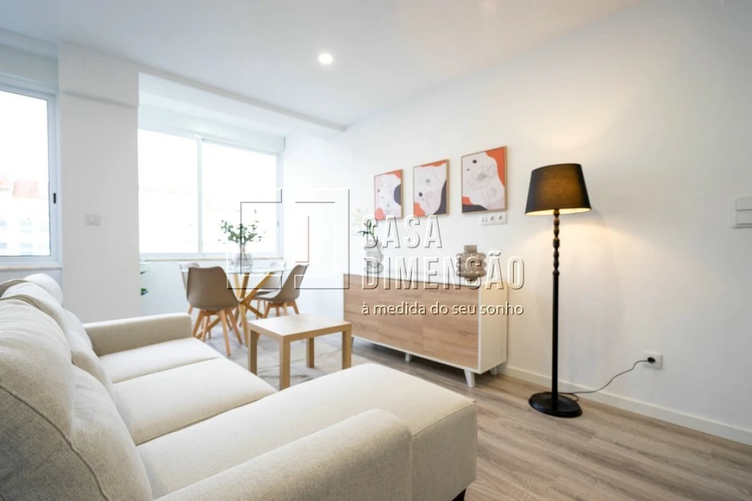 Apartamento T3 para Venda em Benfica Foto 5