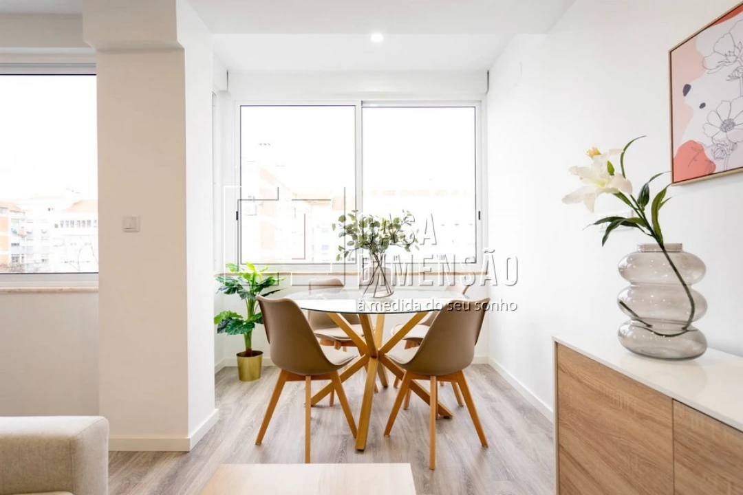 Apartamento T3 para Venda em Benfica Foto 7