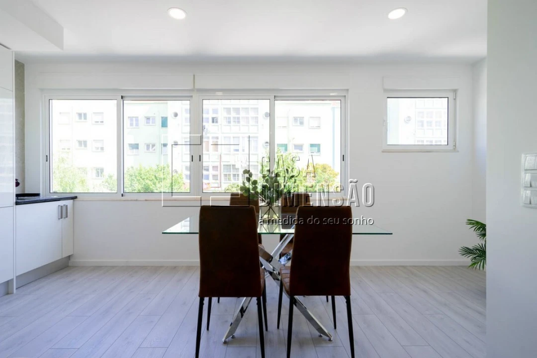 Apartamento T3 para Venda em Benfica Foto 11