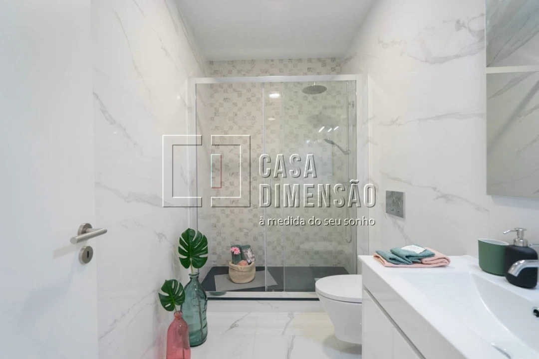 Apartamento T3 para Venda em Benfica Foto 24
